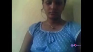 Indian mallu aunty showing herself on cam marks head bobbers - gspotcam.com