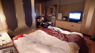 bigcock xvideo やらせなし完全リアル【個人撮影】【隠し撮り】　34歳人妻　神戸美人　若い男との濃厚接吻　浮気密会　昼のラブホテル