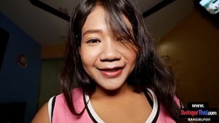 Hairy pussy amateur Thai teen Has POV sex with a foreigner