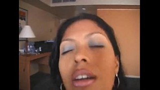 carolina hermosa latina de cali se masturba por webcam