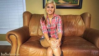 Handjob from slutty amateur blonde in hot amateur porn 4
