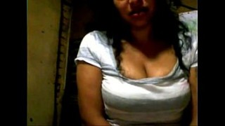 hermosa gordibuena de cali masturbandose por webcam