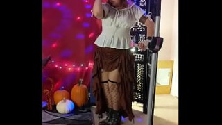 HOT MILF WITCH - HALLOWEEN SPELL AND A SEXY DANCE IN CEMETER