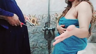 Real Indian Plumber Seduced By Hot Aunty And Fucked With Clear saxxi video Hindi Voice