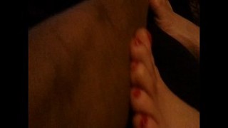Bare Feet and Pantyhose Asian girls show Feet