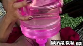 Latina Ann Marie Rios Sucking Off Fan!